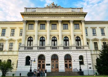 Нардеп Бабак заявив, що багато ректорів вишів покине посади