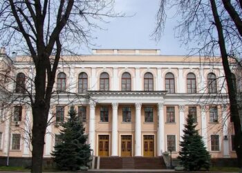 МОН позбавило частину вишів ліцензій на освітню діяльність