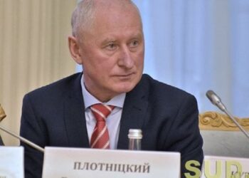 ВАКС узяв під варту підозрюваного у хабарництві на мільйон доларів львівського екссуддю