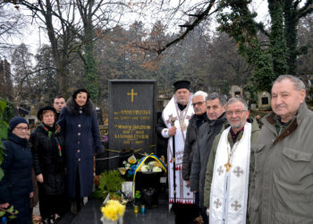 Єпископ Мукачівський і Карпатський Віктор Бедь очолив літію за українським патріотом Миколою Бандусяком до 115-річчя від дня його народження