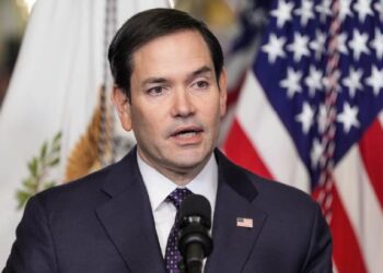Politico: США призупиняють допомогу Україні на 90 днів