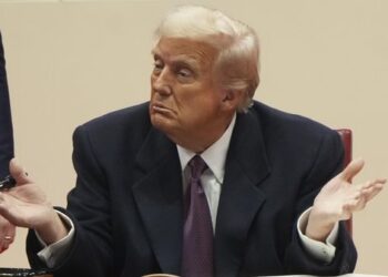 Трамп запровадив 25% мита на товари з Колумбії через відмову приймати депортованих мігрантів