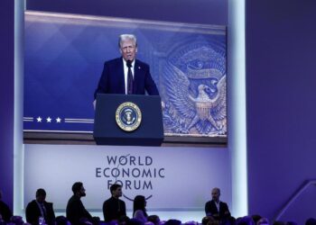 Трамп вимагатиме зниження цін на нафту, аби завершити війну в Україні