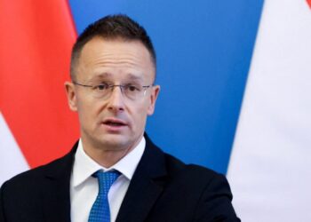 Медіа: Угорщина «проконсультується» зі США щодо продовження санкцій Євросоюзу проти Росії