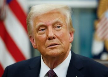Трамп: Зеленському та Путіну потрібно “об’єднатися” для завершення війни – DW
