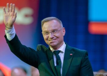 «Єдиний спосіб закінчити війну – домовлятися»: Дуда розповів про розмову з Трампом