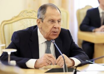 Лавров назвав умову для припинення бойових дій проти України