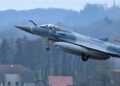 Французькі винищувачі Mirage 2000 працюють у небі України: перші фото польоту