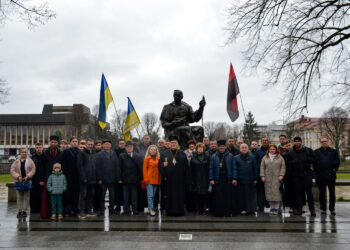 Представники української громадськості за участю духовенства ПЦУ молитовно відзначили 86-ту річницю проголошення Карпатської України