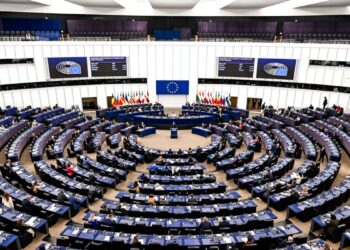 ЗМІ: у Європарламенті пропонують позбавити Угорщину права голосу