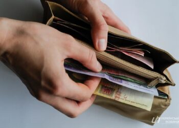 Міносвіти не може знайти кошти для підвищення зарплат для освітян