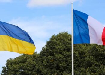 64% французів за продовження підтримки України, 67% – за відправку миротворців