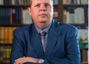 Директор ліцею на Ужгородщині вп’яте не здав іспит на вільне володіння українською мовою