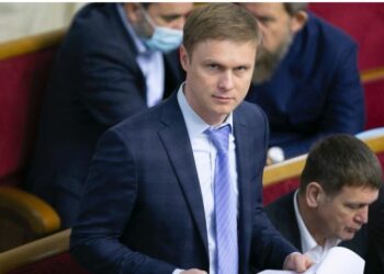 Будинки, земельні ділянки, машини і готельно-ресторанний комплекс: що декларує народний депутат Валерій Лунченко