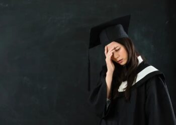 Аспірантура в Україні імітує наукові дослідження: науковець назвав шляхи вирішення