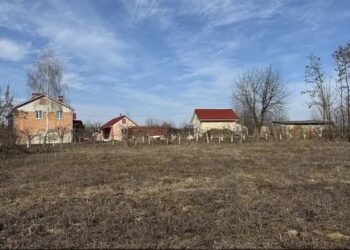 У чиїй власності земля, на якій стоїть приватний будинок