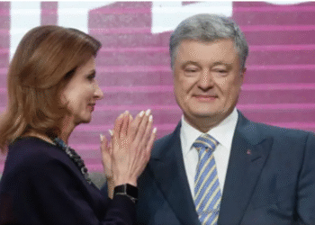 Суд поламав плани Порошенка та його дружини, які рятують майно від санкцій