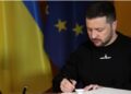Служба у ЗСУ з 18 років: Зеленський підписав новий закон про зміни для молоді «18-25»