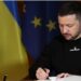 Служба у ЗСУ з 18 років: Зеленський підписав новий закон про зміни для молоді «18-25»
