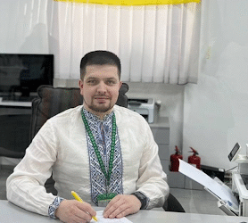 ДВБ затримало на хабарі адміністратора Сервісного центру у Закарпатській області