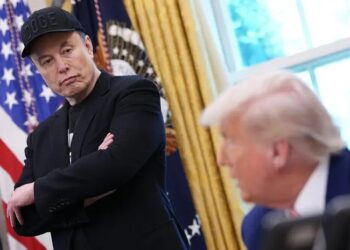 Маск після сварки з Трампом змінив номер телефону – з примиренням нічого не виходить