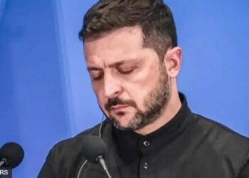 “Хто небезпечніший – Путін чи Банкова?” – Politico