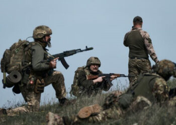 Володимир Зеленський дозволив військову службу за контрактом для громадян віком 60+: закон уже підписано