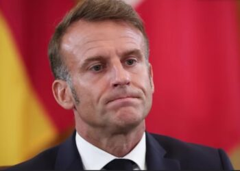 Макрон назвав Росію людожером, якому “треба продовжувати їсти”, щоб вижити