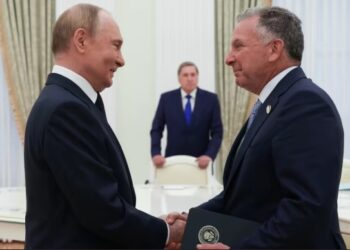 Путін заявив США, що зупинить війну в обмін на Донбас – WSJ
