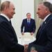 Путін заявив США, що зупинить війну в обмін на Донбас – WSJ