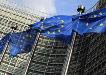 У ЄС через Угорщину обговорюють зміни в голосуванні за поновлення санкцій проти РФ
