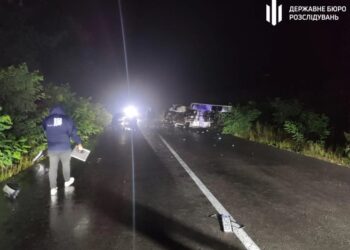 Летів на швидкості 200 км/год та намагався зам’яти справу: з’явились нові деталі кривавої ДТП за участі детектива НАБУ
