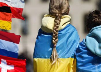ЄС готується завершити тимчасовий захист для українців: що буде далі та чи чекати на депортації