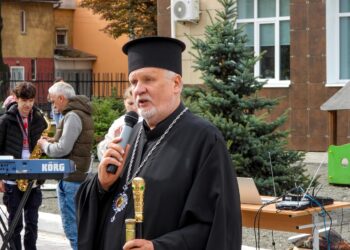 Єпископ Мукачівський і Карпатський Віктор Бедь благословив відкриття благодійного ярмарку у Першому Краматорському ліцеї в м. Перечин