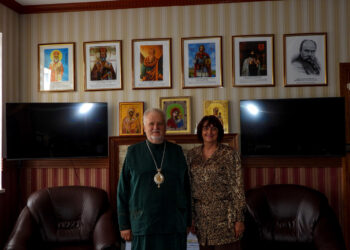 Президент КаУ імені Августина Волошина єпископ Віктор Бедь провів зустріч з професором Марією Жабляк, директором НДІ української духовної культури