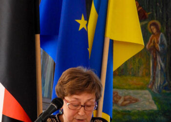 У День української писемності та мови професор Антоніна Вчорашня провела відкриту лекцію «Ліна Костенко: життя і слово, що стало совістю нації»