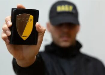 НАБУ забрало мобільний телефон у прокурора ОГП, який розслідував справу проти детектива Магамедрасулова
