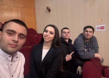 Студентів Карпатського університету імені Августина Волошина та університетського коледжу відзначили подяками від Департаменту освіти і науки, молоді та спорту Закарпатської ОВА