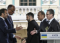 Лідери Європи радять Зеленському не погоджуватися на вимоги РФ без гарантій безпеки з боку США – WSJ