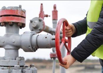 ЄС остаточно схвалив план відмови від російського газу з 2027 року