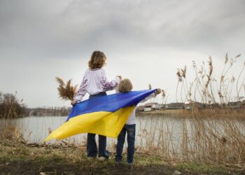 Українці не отримають автоматичного дозволу залишитись в ЄС після війни, – єврочиновниця