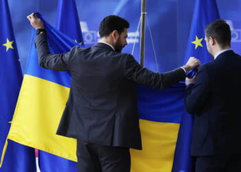 До ЄС на чесному слові. Що стоїть за розмовами про 2027 рік та “часткове” членство України
