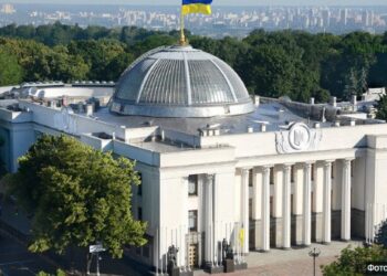 Рада тимчасово підвищила на 5 років граничний вік для держслужбовців