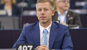 Лідер угорської опозиції Мадяр різко відреагував на заяви Зеленського: “Закликаю українського президента пояснити свої слова”