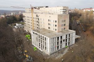 МОЗ протендерив 655 млн на реабцентр в Ужгороді: ціни будматеріалів приховали за погодженням зі Світовим банком
