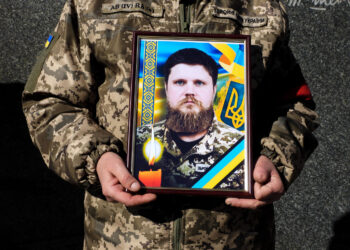 В Ужгороді поховали 36-річного полеглого героя — українського воїна-захисника, солдата Микиту Шельдяєва