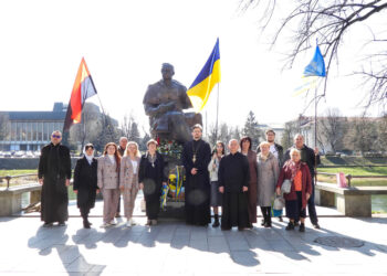 В Ужгороді представники української громадськості та ПЦУ відзначили 87-му річницю проголошення держави Карпатської України