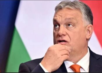 ЗМІ: Єврокомісія заморозила позику Угорщини на переозброєння через її вето на кредит для України
