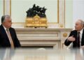 FT: Кремль запустив інформаційну кампанію для допомоги Орбану на виборах в Угорщині