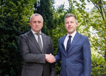 Мадяр прийняв мера Берегова і пропонує зустріч із Зеленським на Закарпатті
